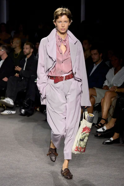 Look 1